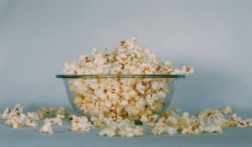 Microwaveable popcorns contain a chemical called diacetyl that can damage your lungs when it’s heated. . 